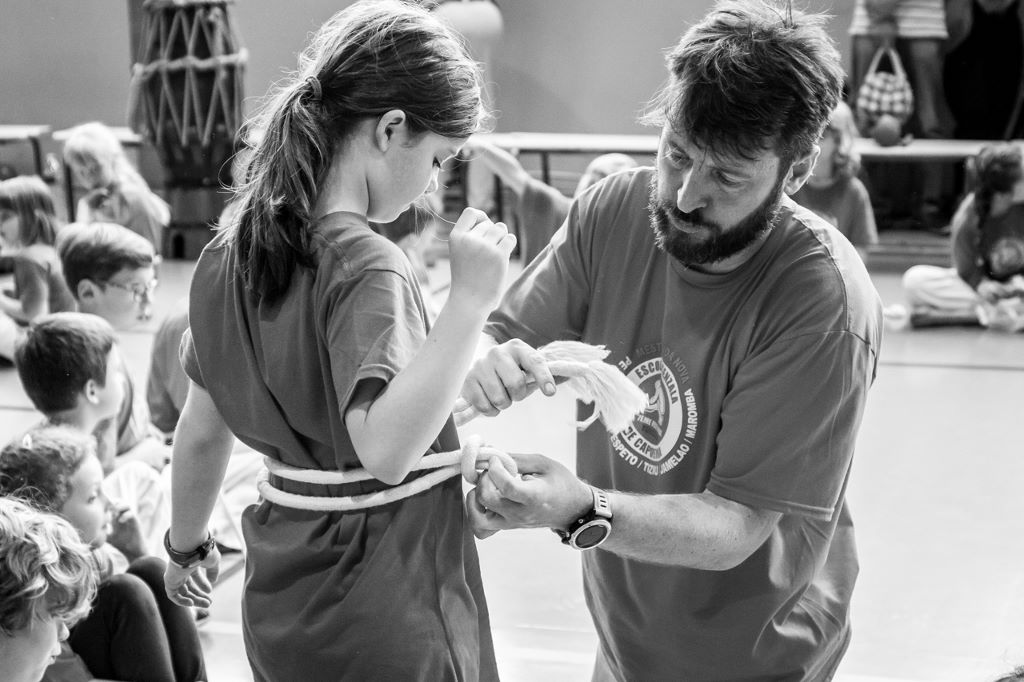 escola senzala capoeira toulouse thomas